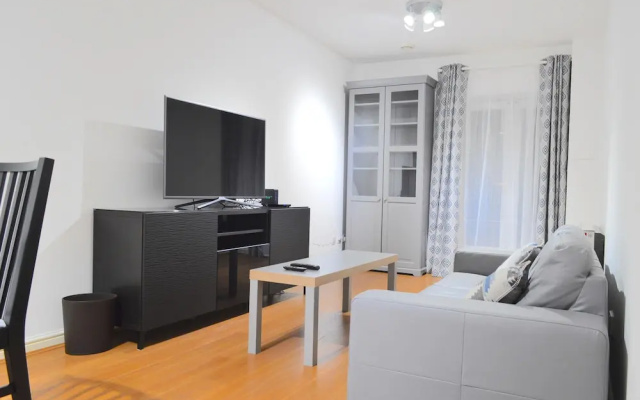Bright & Spacious 1 Bed Flat in Kensington Olympia