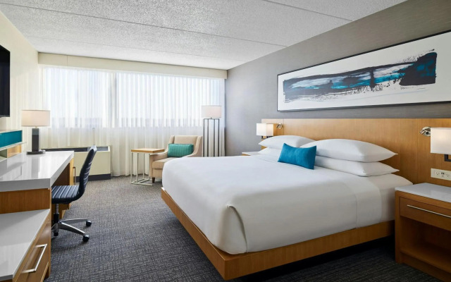 Delta Hotels by Marriott Muskegon Convention Center