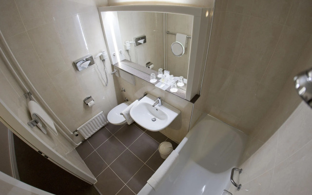 Leonardo Hotel Hamburg Elbbrücken
