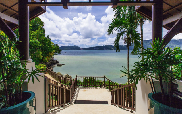 Курортный отель Amari Phuket