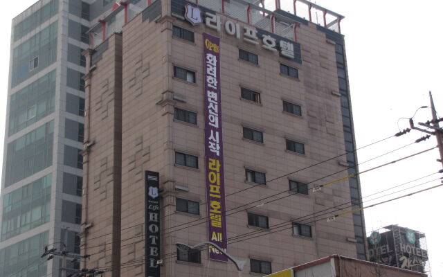 Отель Life Hotel Южная Корея, Сеул - отзывы, цены и фото номеров - забронировать отель Life Hotel онлайн вид на фасад