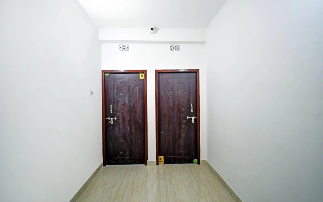 OYO 87280 Hotel Grand Eden