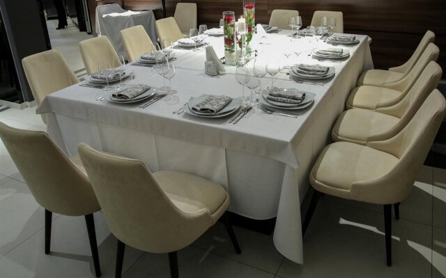 Hotel Ideo Lux in Nis, Serbia from 52$, photos, reviews - zenhotels.com