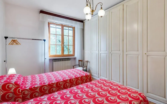 Modern Holiday Home in Marciaga With Garden