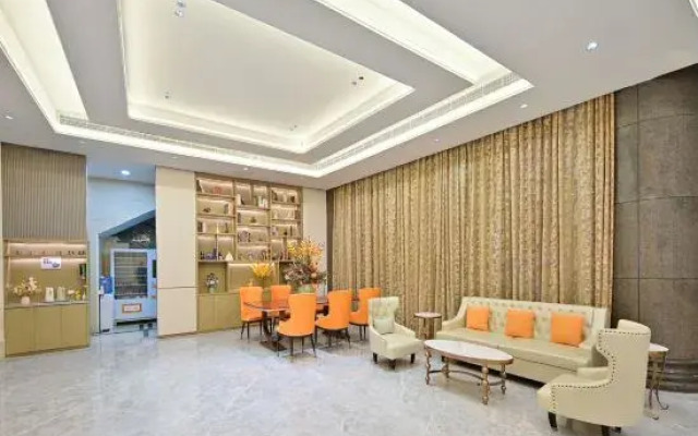 Vienna Hotel (Shanwei Feicuiwan, Erma Road Food Street)