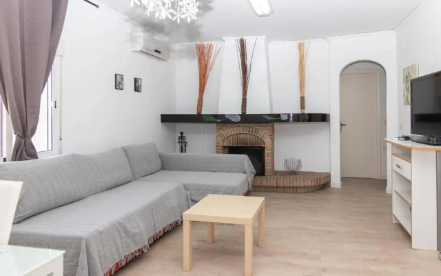 Villa 2 hab cerca piscina toboganes. wifi gratis