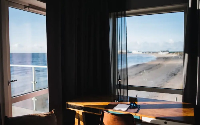 Ocean Hotel