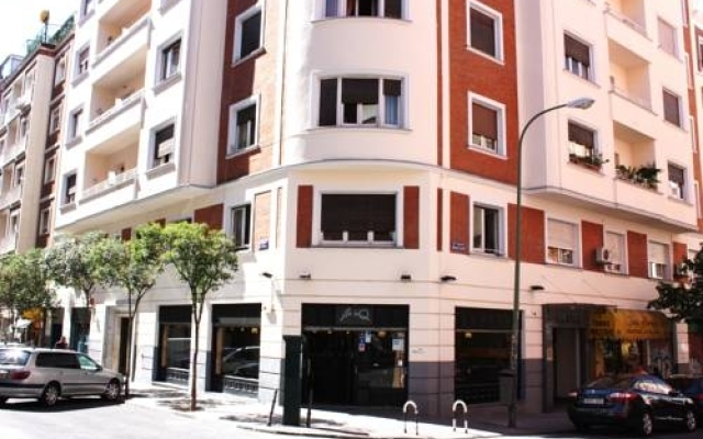 Отель Hostal Ártico вид на фасад