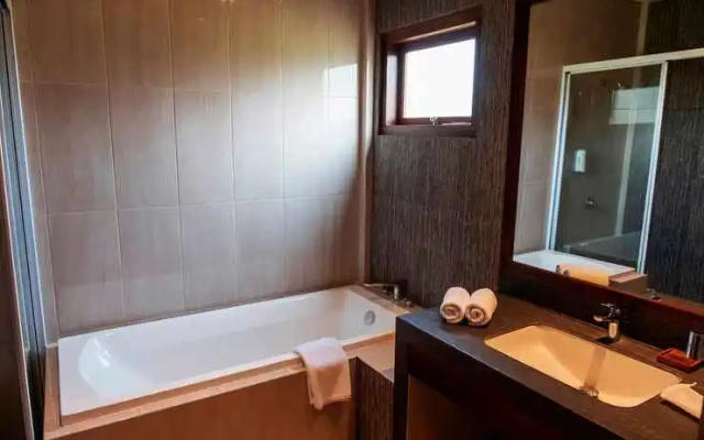 Lembah Metro Resort