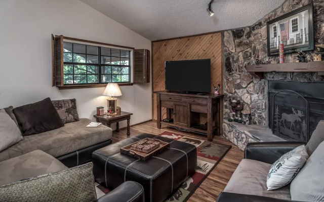 Ruidoso Three-bedroom