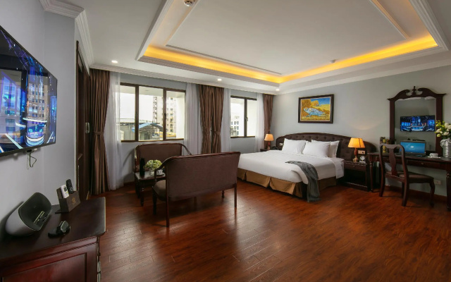 Halais Hotel