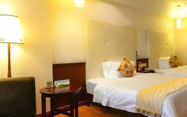 Foshan Xinruncheng Hotel