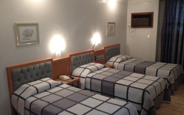 Hotel Columbia