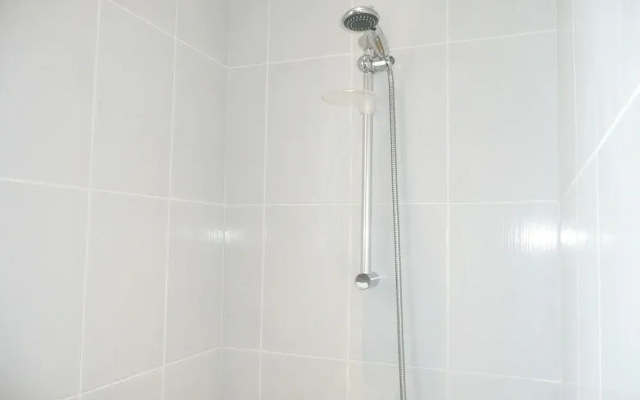 Apartment in Lilia Near Kastell Ac"h Strand