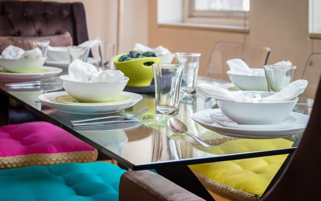 Spacious 2-bedroom Apartment in Mayfair