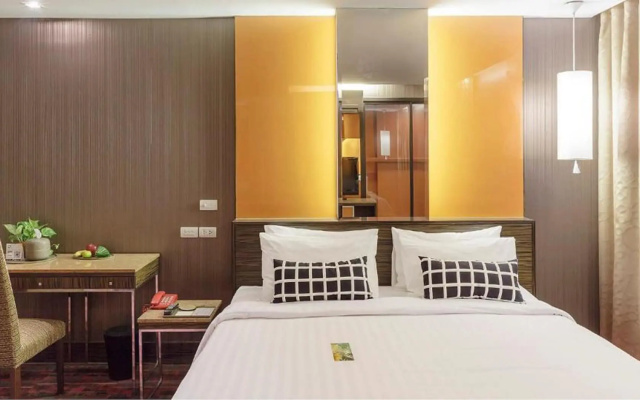 Отель Tango Vibrant Living Hotel