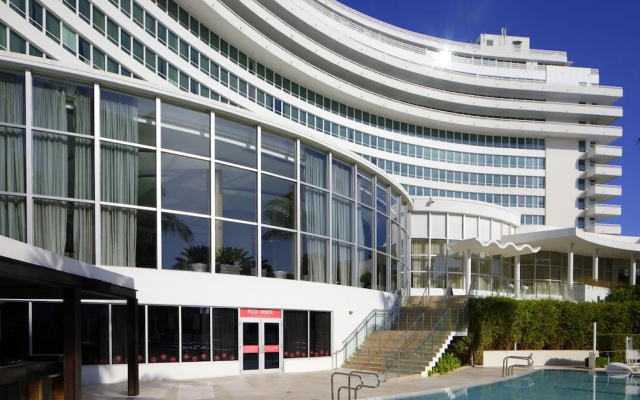 Fontainebleau Miami Beach Private Suites
