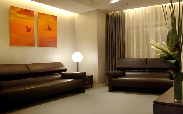 Cosmo Hotel Hong Kong by Dorsett Hotels