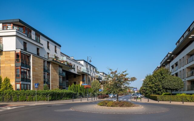 Отель P&O Apartments Wilanow 2 Польша, Варшава - отзывы, цены и фото номеров - забронировать отель P&O Apartments Wilanow 2 онлайн вид на фасад