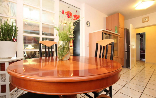 CONZEPTplus Private Houses Hannover (room agency)