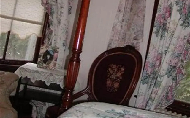 The Inn on the Horse Farm