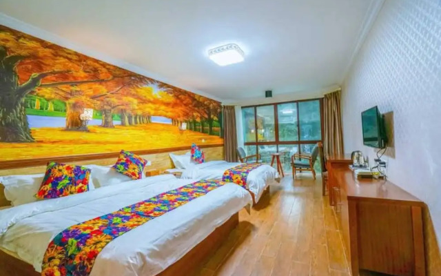 Yiyun Botique Inn Geyanxi Linan