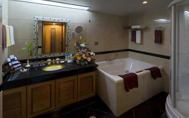 Guandu Hotel - Kunming