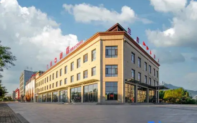 Dai County Lanting Hotel
