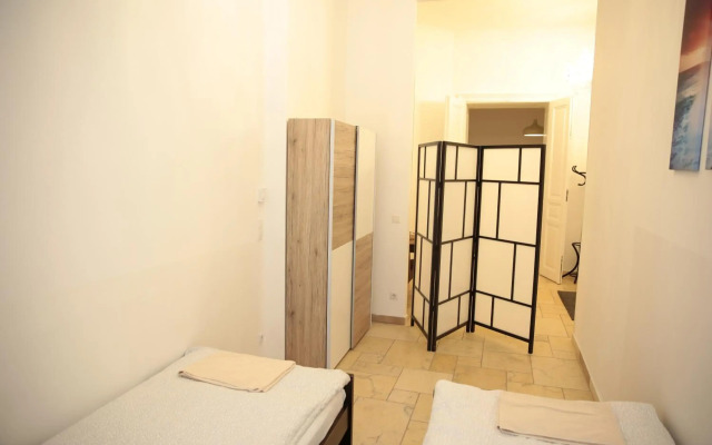 Heart of Vienna - City Apartment