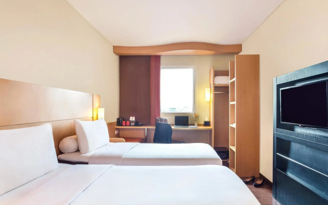ibis Surabaya City Center