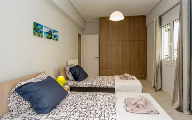 Thano s Stylish Flat Just 150m to the Beach