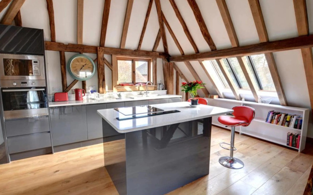 Saddlehurst Barn
