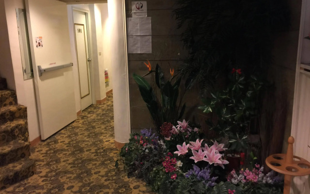 Hu-Lu Business Hotel
