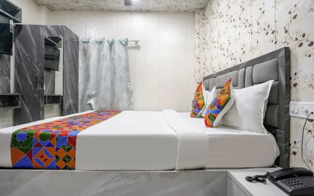 Fabhotel Hans Residency