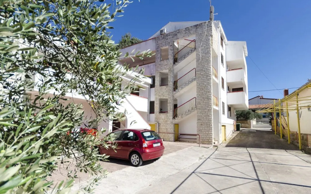 Apartments Little spring