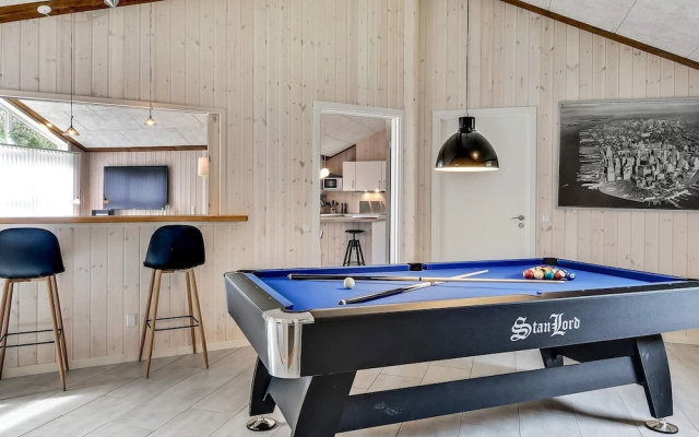 8 Person Holiday Home in Oksbol