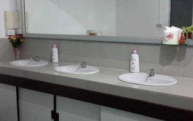 2B Hostel