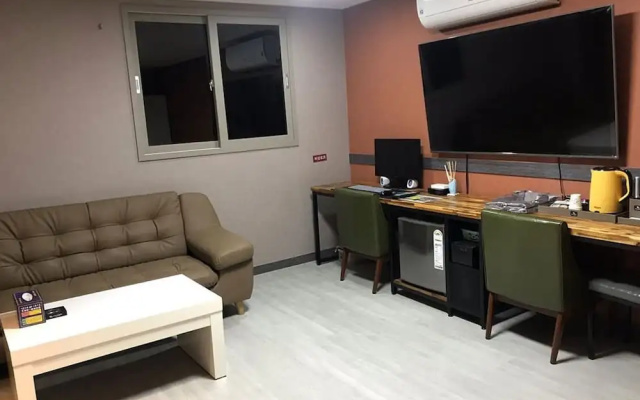 Suncheon Hotel Louys