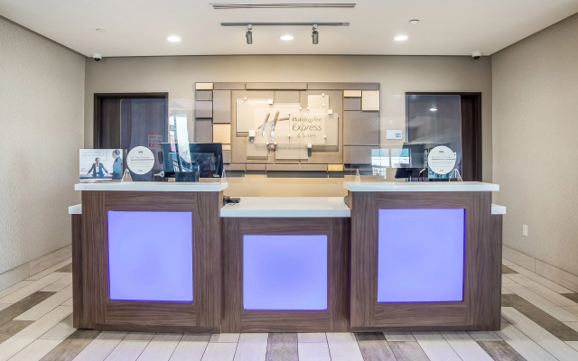 Holiday Inn Express & Suites Tulsa East - Catoosa by IHG