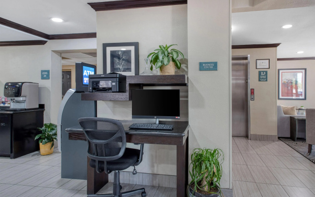 Best Western Webster Hotel, Nasa