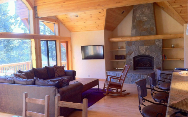 Luxury TreeHouse in Tahoe Donner