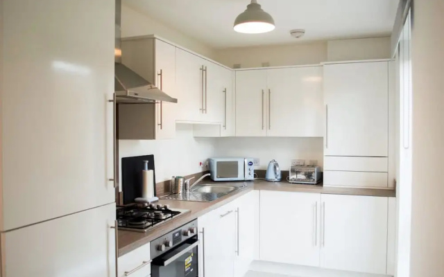 2 Bedroom Flat Close To The City Centre
