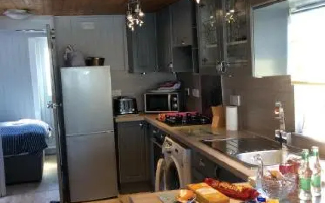 Houseboat Heyvon