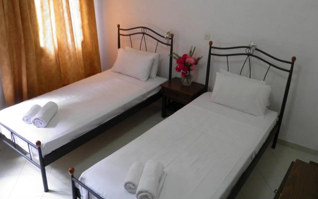 Delphi Hotel