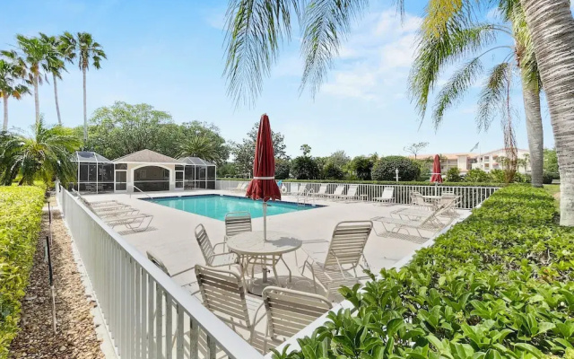 Stoneybrook Condo #926