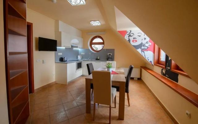 HR Apartmanhz