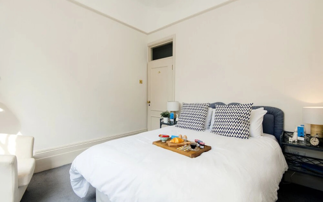 The Coleherne Road Nest - TL1