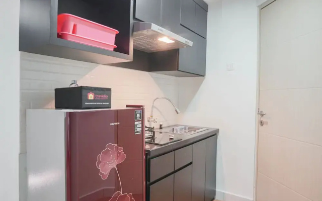 Scenic And Strategic Studio Amethyst Apartment