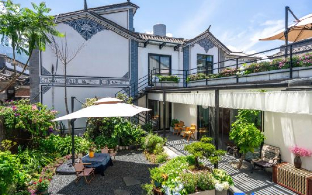 Wangsheng Courtyard, Garden and Beautiful Inn in Dali Ancient Town