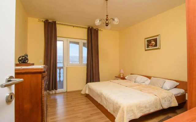 Apartmen Karmen 2